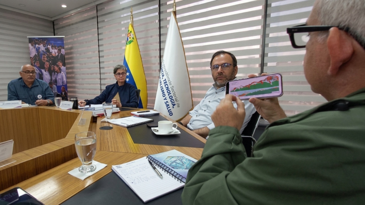 Gabinete Sectorial evalúa avances en atención tras evento sísmico en La Guaira