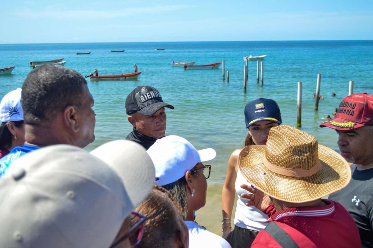 Ministra Cabello inspecciona playas de las Costas de Barlovento
