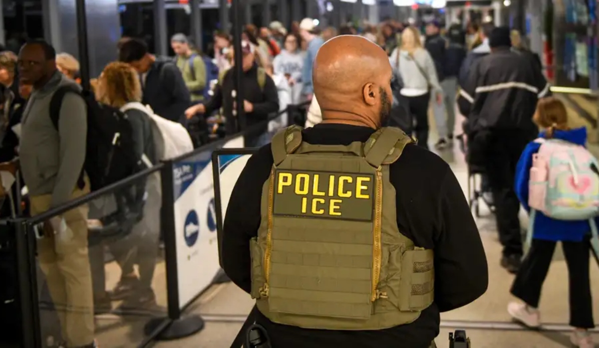 Continúan redadas contra migrantes de aeropuertos de EEUU