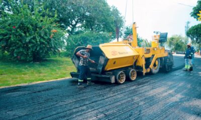 A buen ritmo avanza asfaltado de distribuidor El Trébol en La Guaira