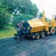 A buen ritmo avanza asfaltado de distribuidor El Trébol en La Guaira