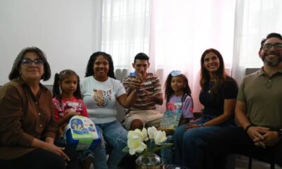 Entregan 20 viviendas a familias afectadas por sismos en Los Teques