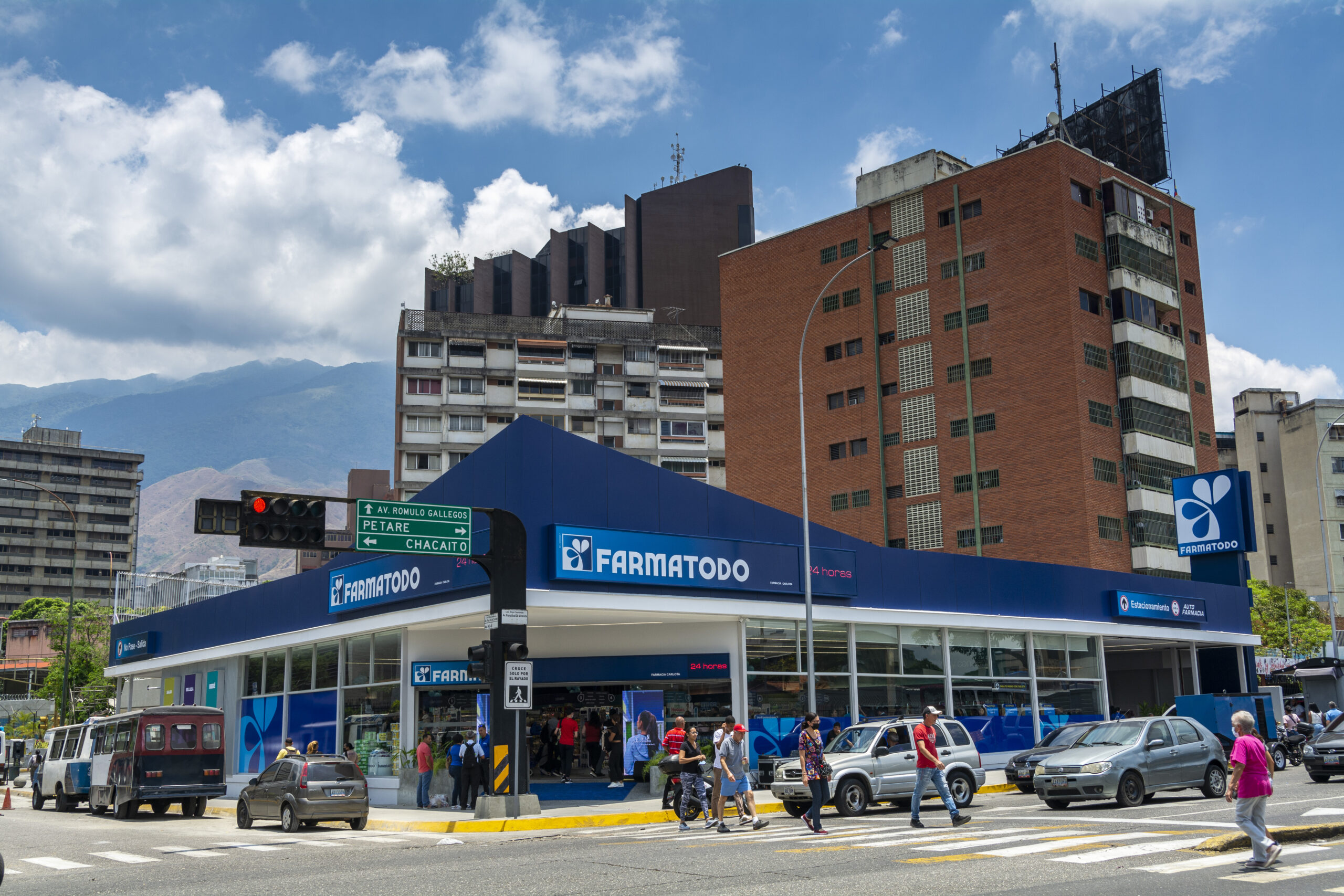 Farmatodo y Banco Mercantil lanzarán tarjeta con pagos por cuotas 