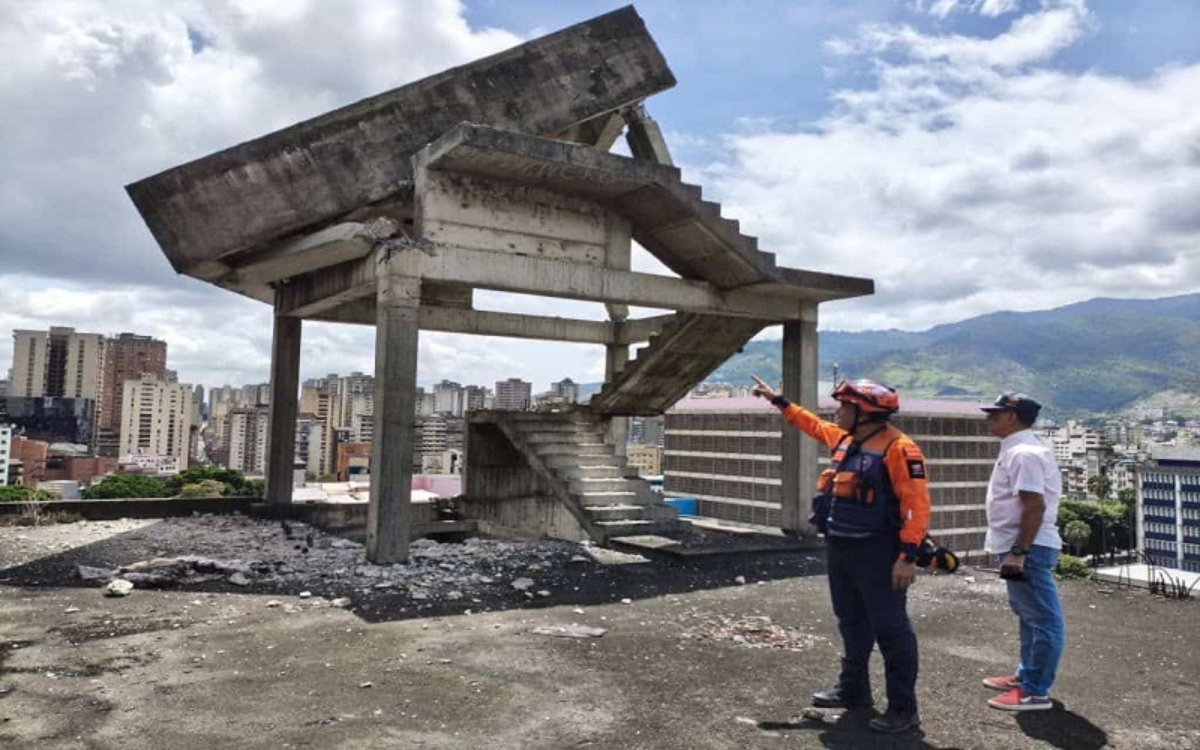 Avanza demolición controlada de fosa de los ascensores de la Torre de David