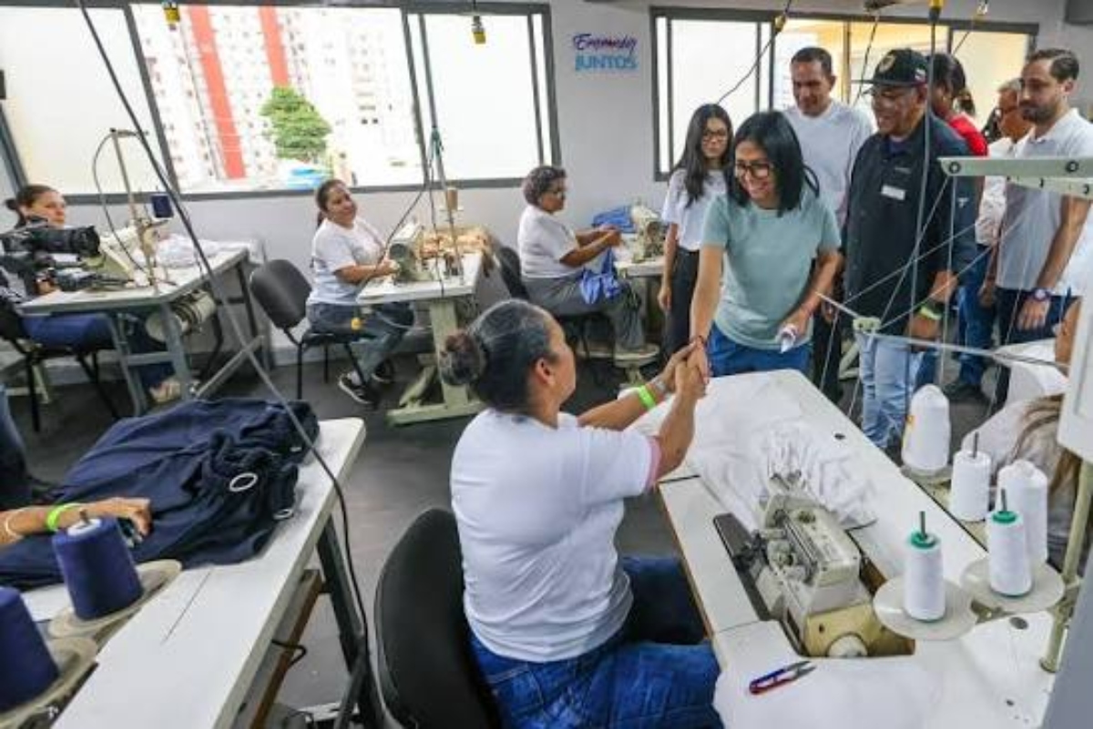 Presidenta Delcy Rodríguez supervisó Unidades de Producción en Caracas