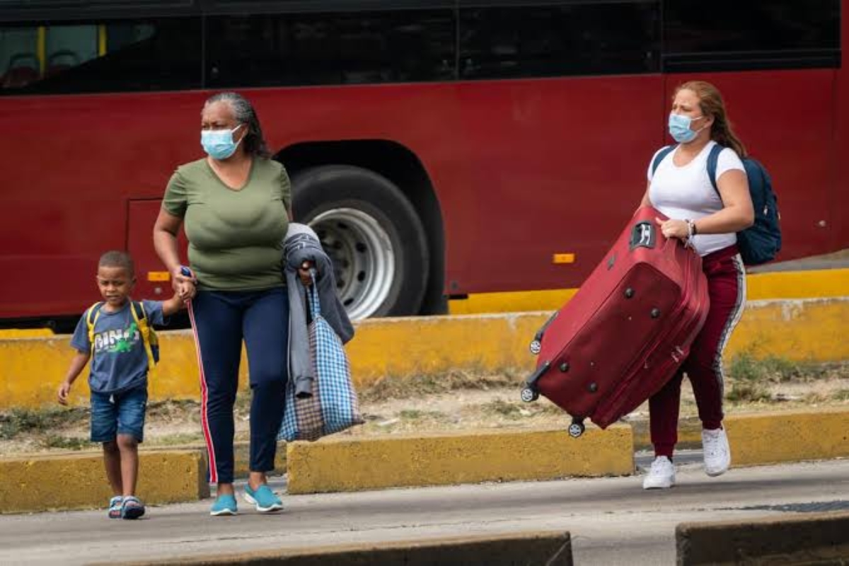 ¿Viajas con niños estas vacaciones? Estos son los requisitos