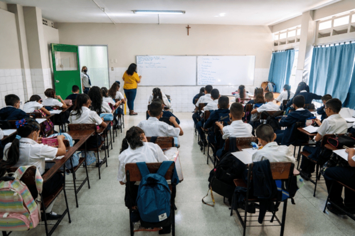 Inicio del año escolar 2026-2027será el 14 de septiembre