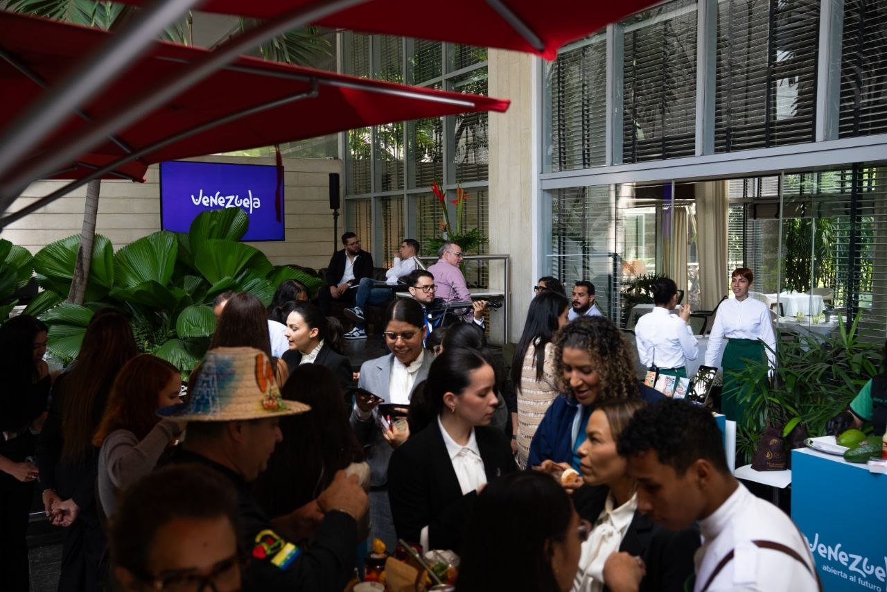 Marca País y Hotel Cayena se unen en favor de lo hecho en Venezuela
