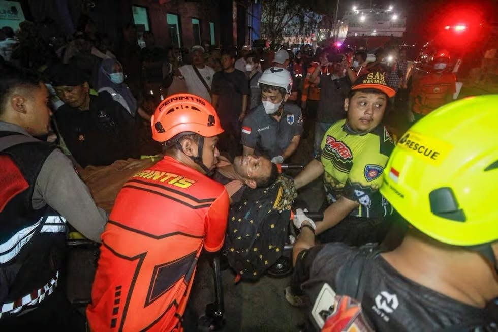 Siniestro marítimo deja seis fallecidos y 130 desaparecidos en Indonesia