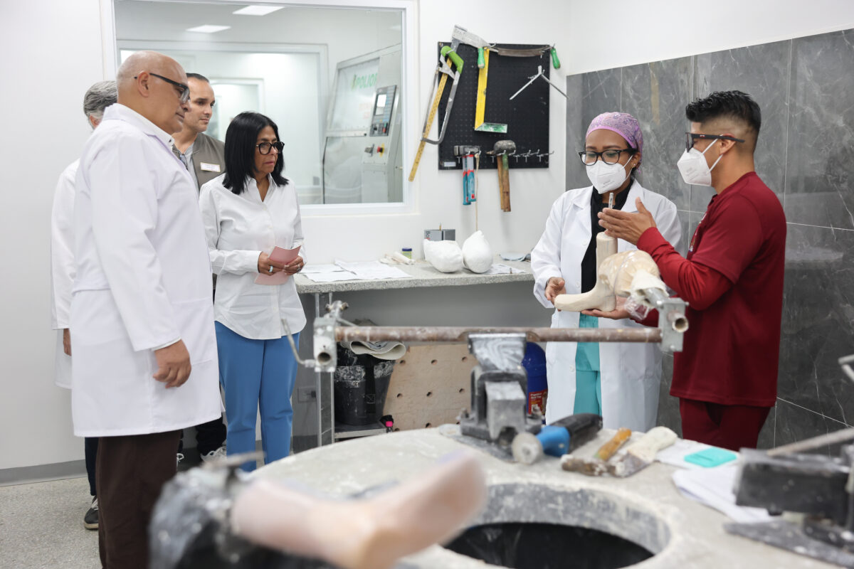 Rehabilitado laboratorio de órtesis y prótesis con tecnología biónica