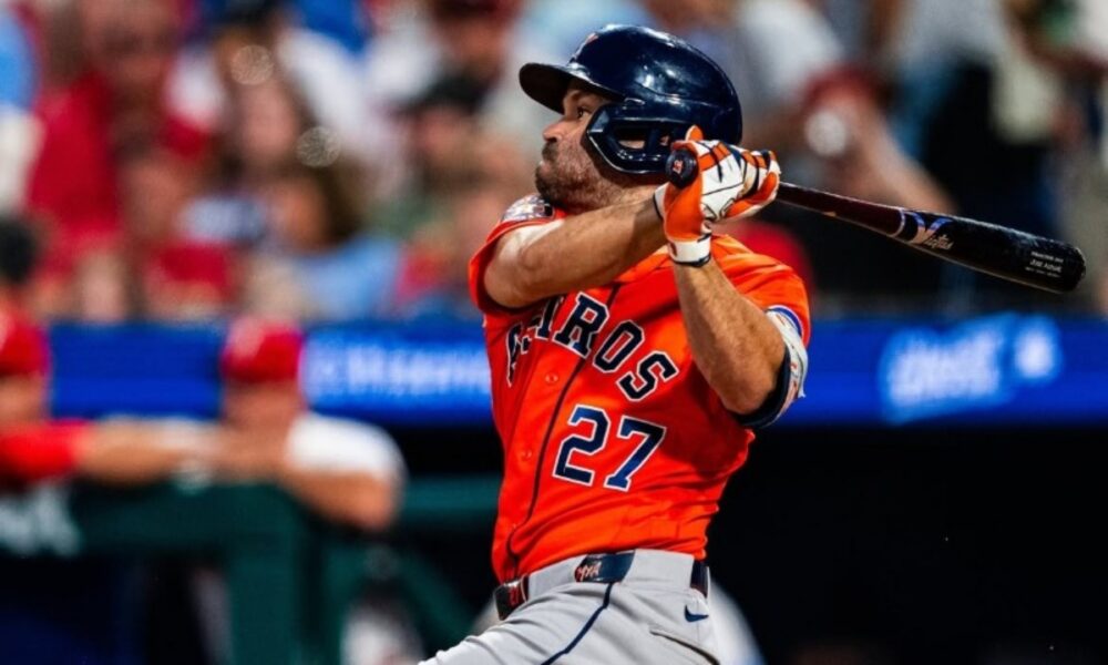 José Altuve conecta su hit 2.500 en las Grandes Ligas