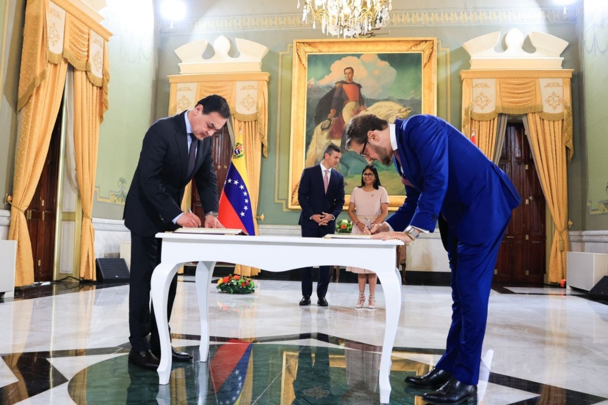 Venezuela y Paraguay suscriben comunicado conjunto tras encuentro en Caracas