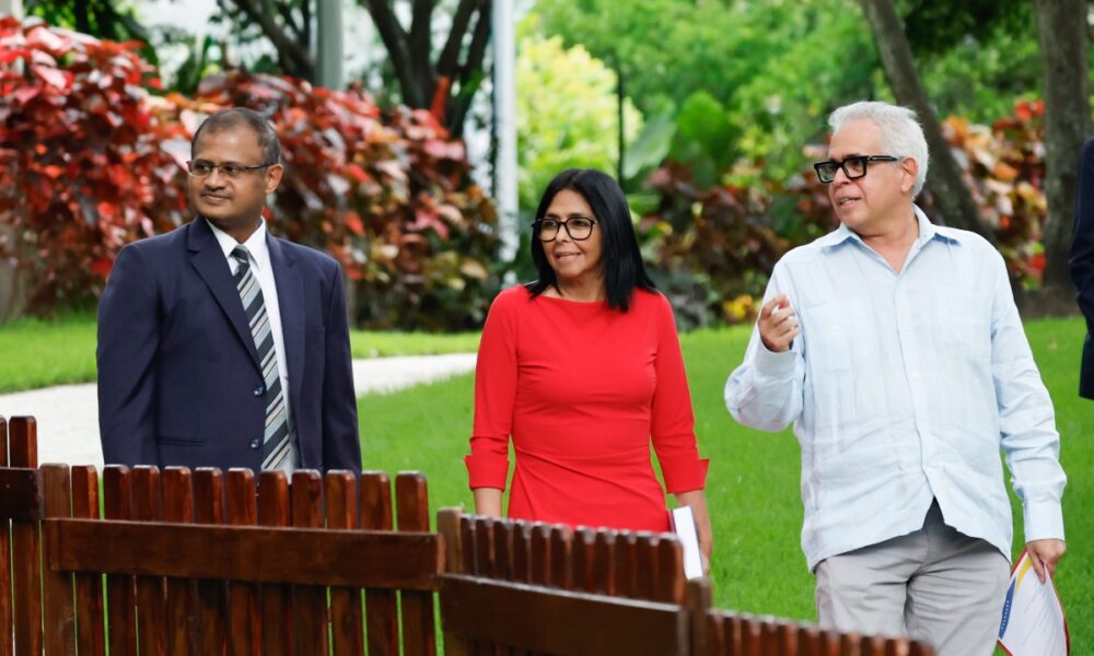 Venezuela e India se unen para crear centro veterinario y nuevo acuario en La Guaira