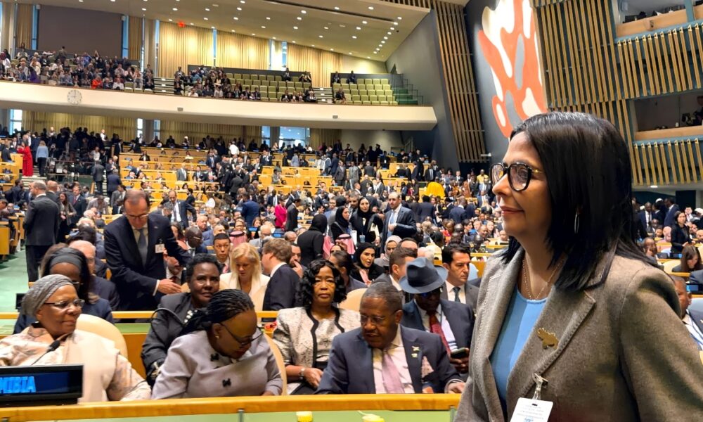 Gran movilización en Caracas respalda a presidenta Delcy Rodríguez en la ONU