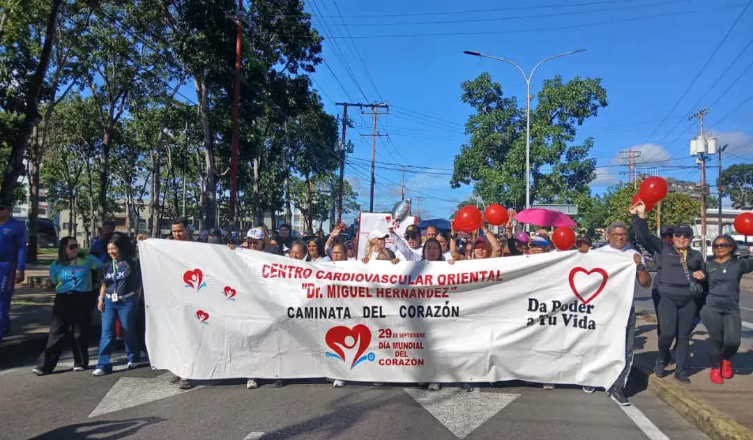 Monaguenses celebran Día Mundial del Corazón con caminata y bailoterapia