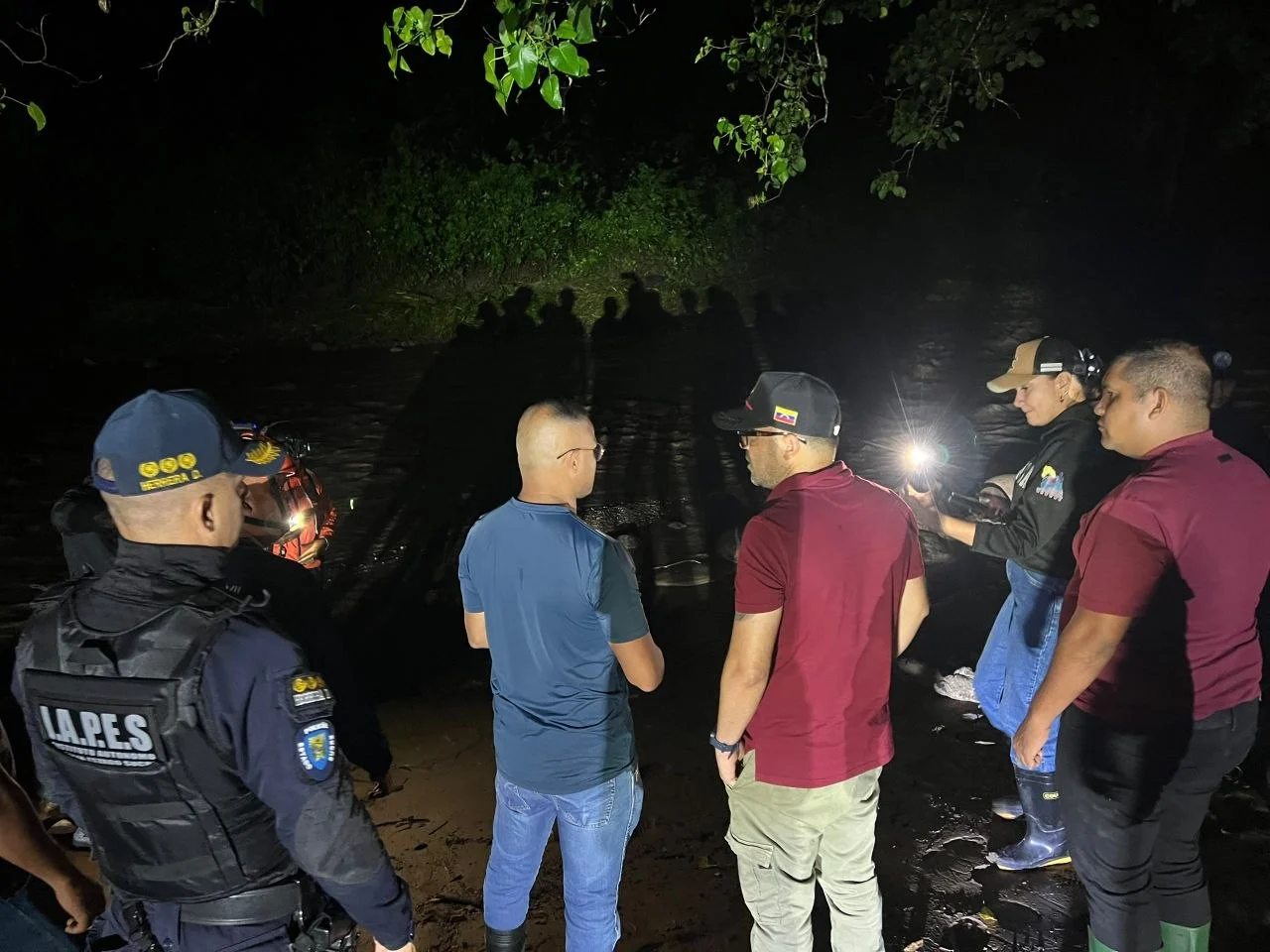 Órganos de seguridad se despliegan ante fuertes lluvias en Sucre
