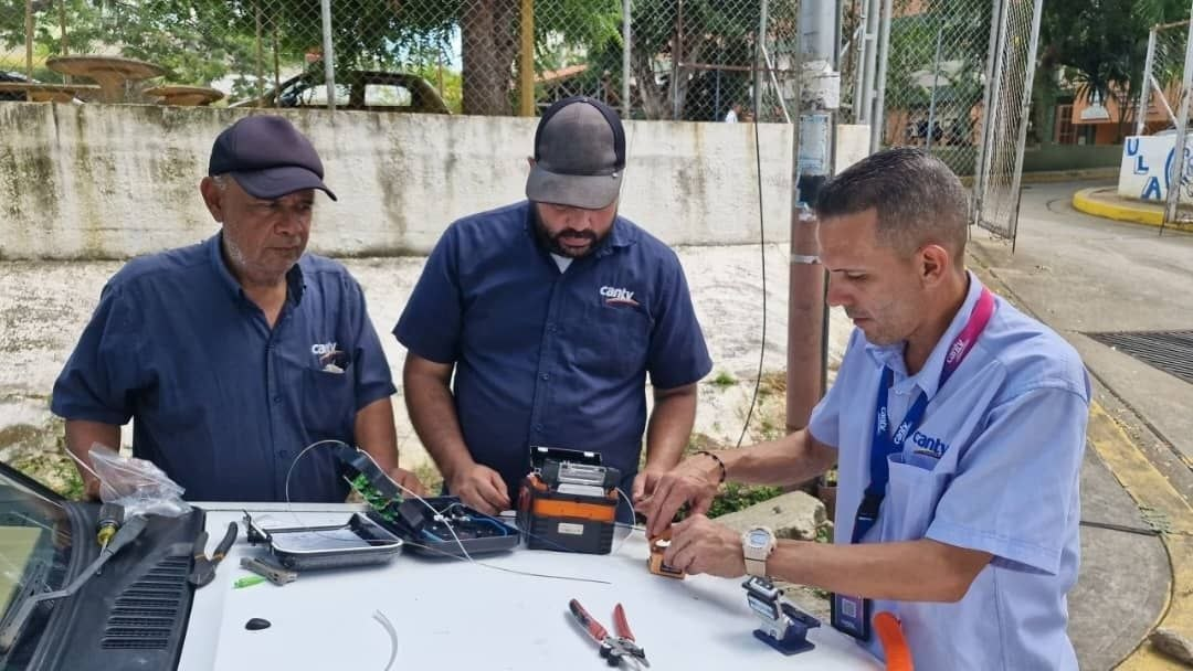 Hospital Universitario de Valera repotenciado con fibra óptica