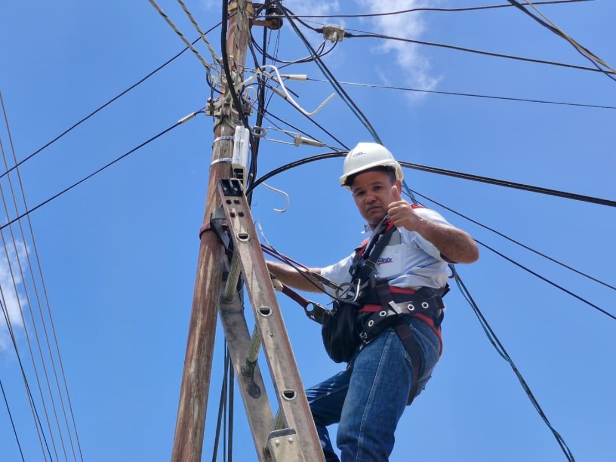 Más de 319.000 suscriptores recuperaron telefonía e Internet en todo el país