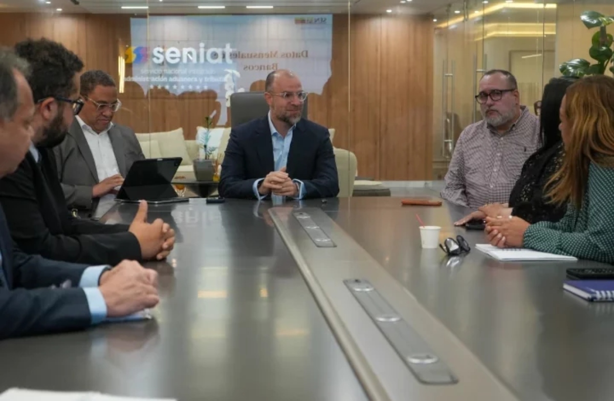 Seniat y Sudeban firman alianza para facilitar la recaudación financiera