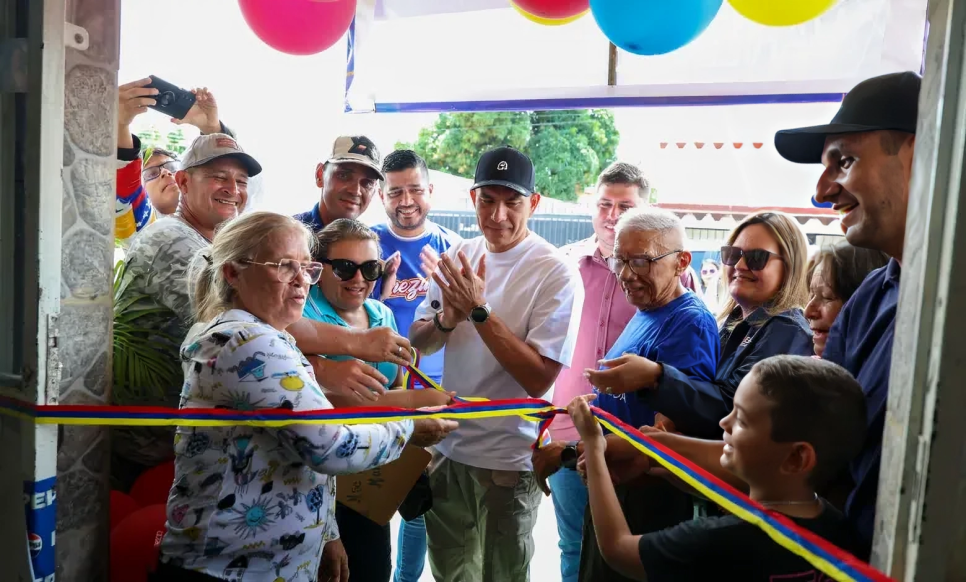 La iniciativa garantiza el expendio de rubros alimenticios de primera necesidad a precios accesibles para las familias del territorio