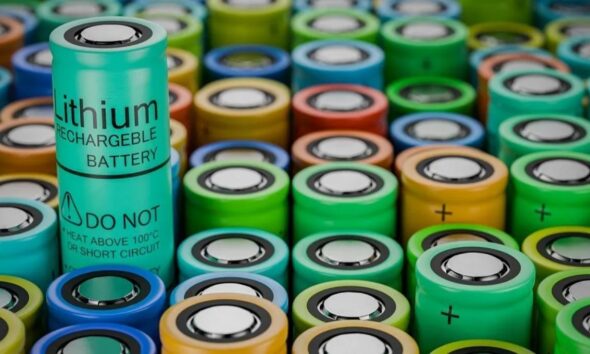 Científicos rusos descubren como mejorar materiales para fabricar baterías duraderas