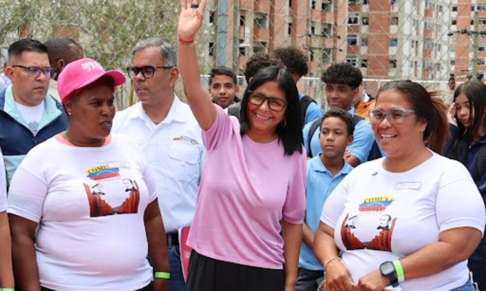Jefa de Estado: juntas de condominio se suman a nuestros circuitos comunales