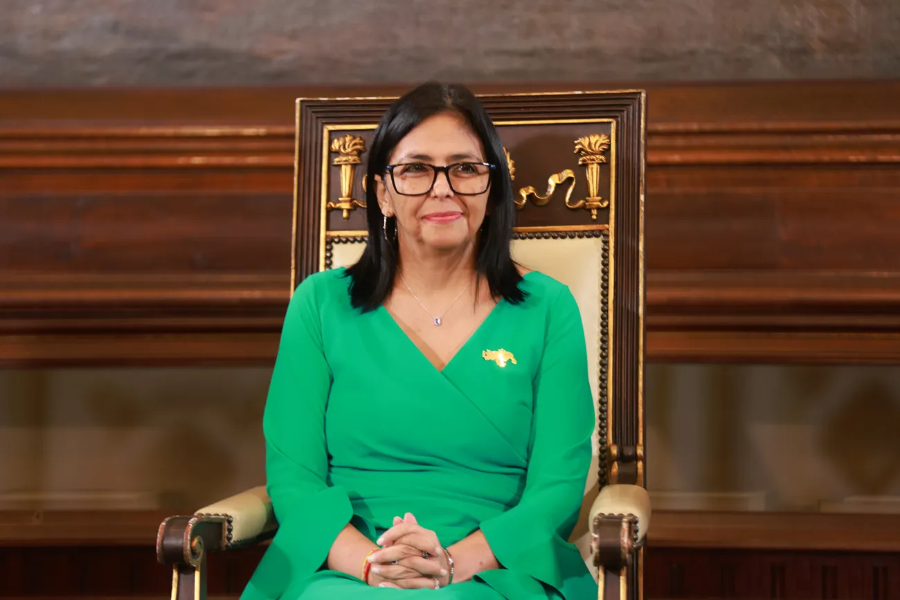 Presidenta firma acuerdo con SpaceX VZ y autoriza la operación formal de Starlink en Venezuela