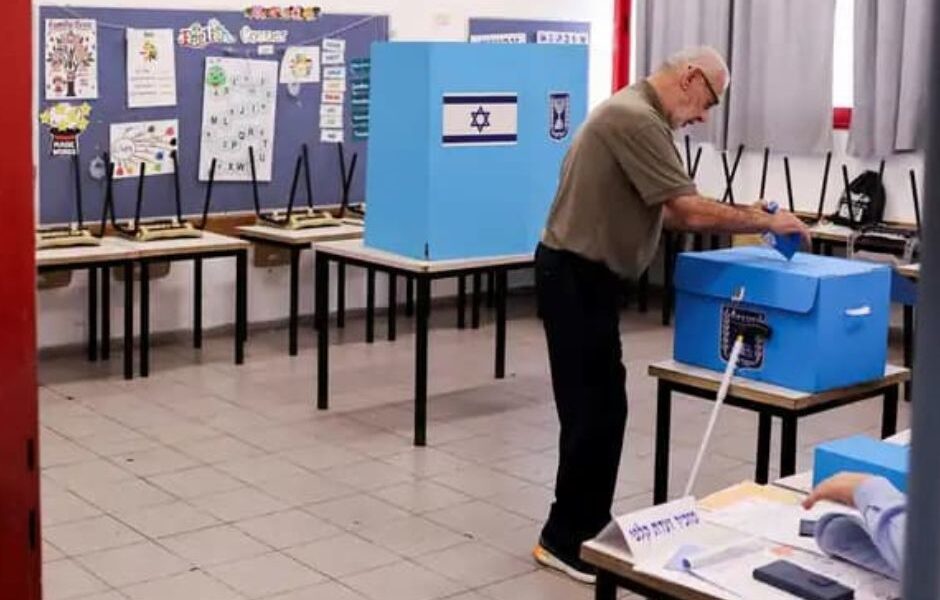 Elecciones en Israel dejan a Benjamín Netanyahu lejos de mayoría