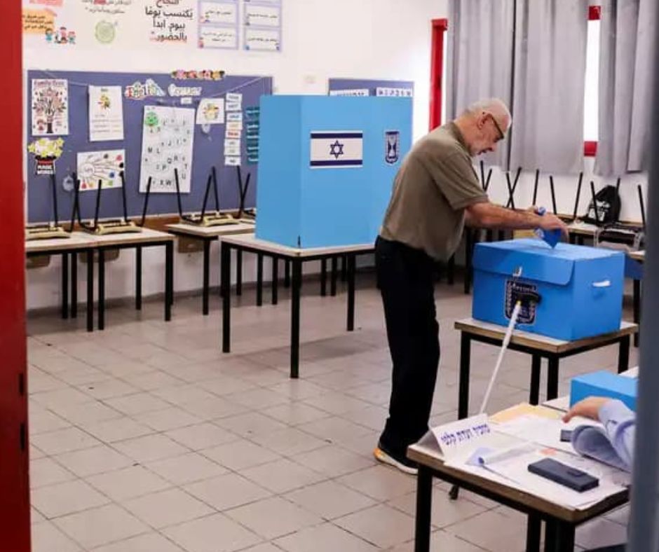 Elecciones en Israel dejan a Benjamín Netanyahu lejos de mayoría