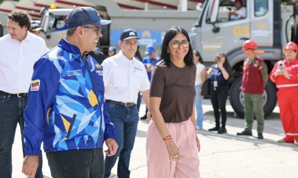 Presidenta entrega maquinaria y herramientas para fortalecer los servicios públicos