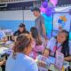 La actividad ofreció consultas en medicina general, pediatría, oftalmología, odontología, nutrición y obstetricia, junto con la entrega sin costo de medicamentos, lentes y suplementos alimenticios para los habitantes
