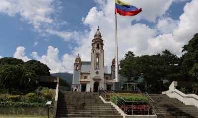 Presidenta conmemora 150 años del traslado de los restos del Libertador Simón Bolívar