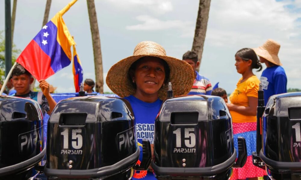 Pescadores de Delta Amacuro reciben insumos y créditos para potenciar el sector