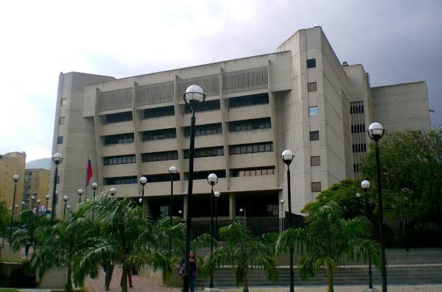 Rodríguez instruye prohibir detenciones sin orden judicial
