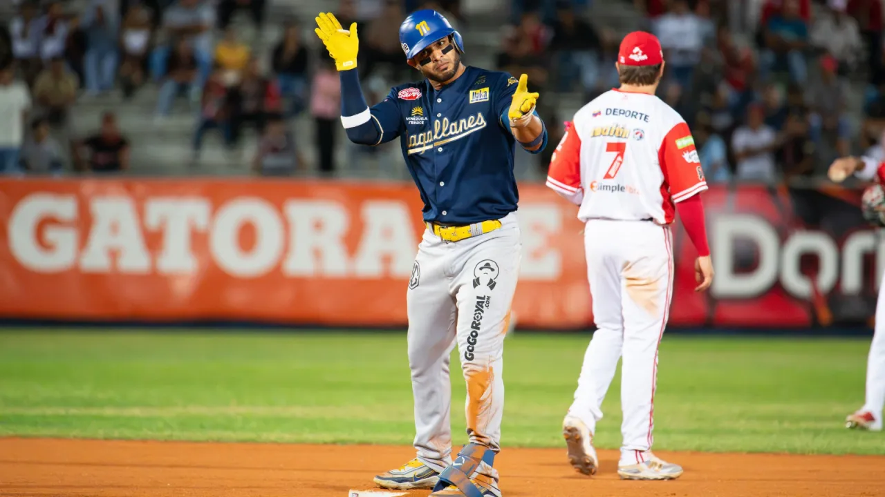 Magallanes se alza con primera victoria y vence a Cardenales 11-7