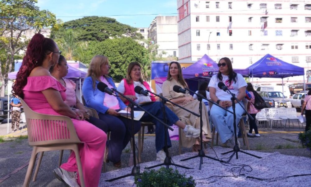 Alma de Mujer promueve el autocuidado integral en Caricuao