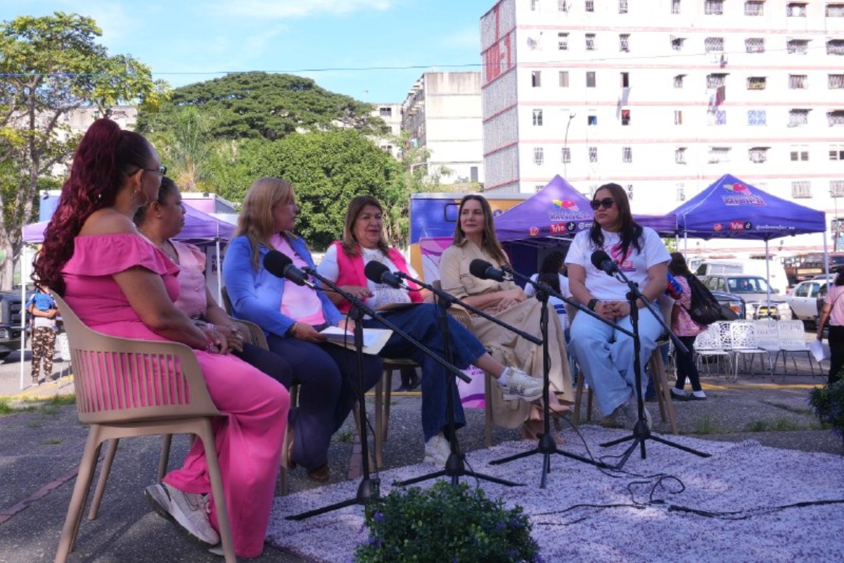 Alma de Mujer promueve el autocuidado integral en Caricuao