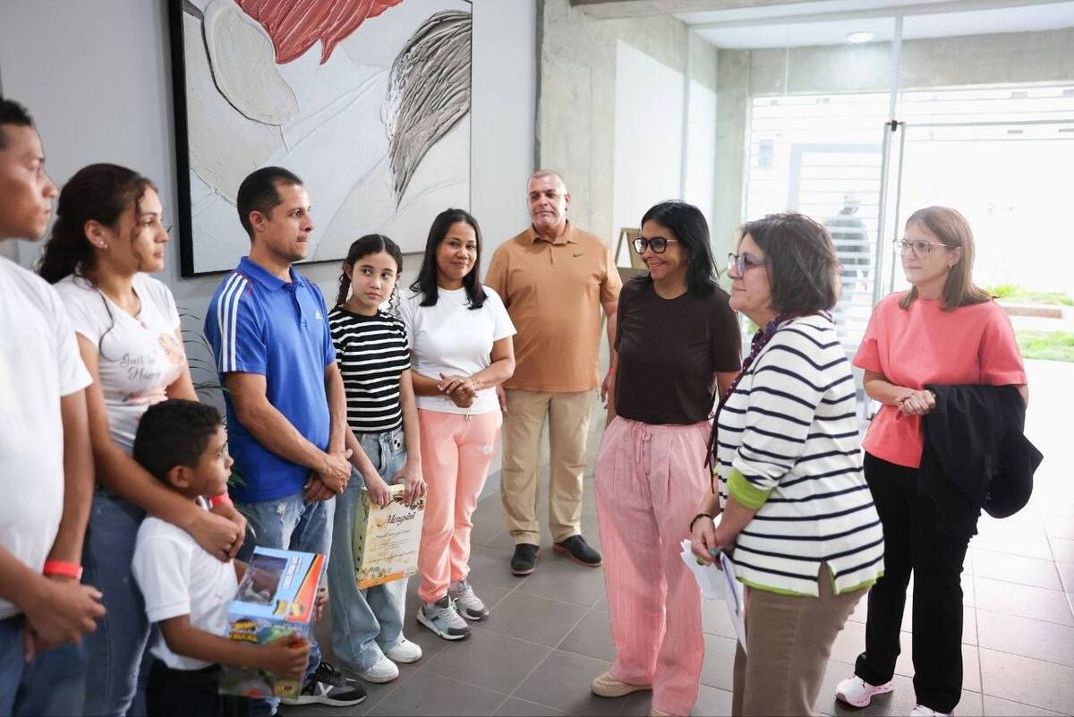 Presidenta Delcy Rodríguez lidera entrega de 540 viviendas