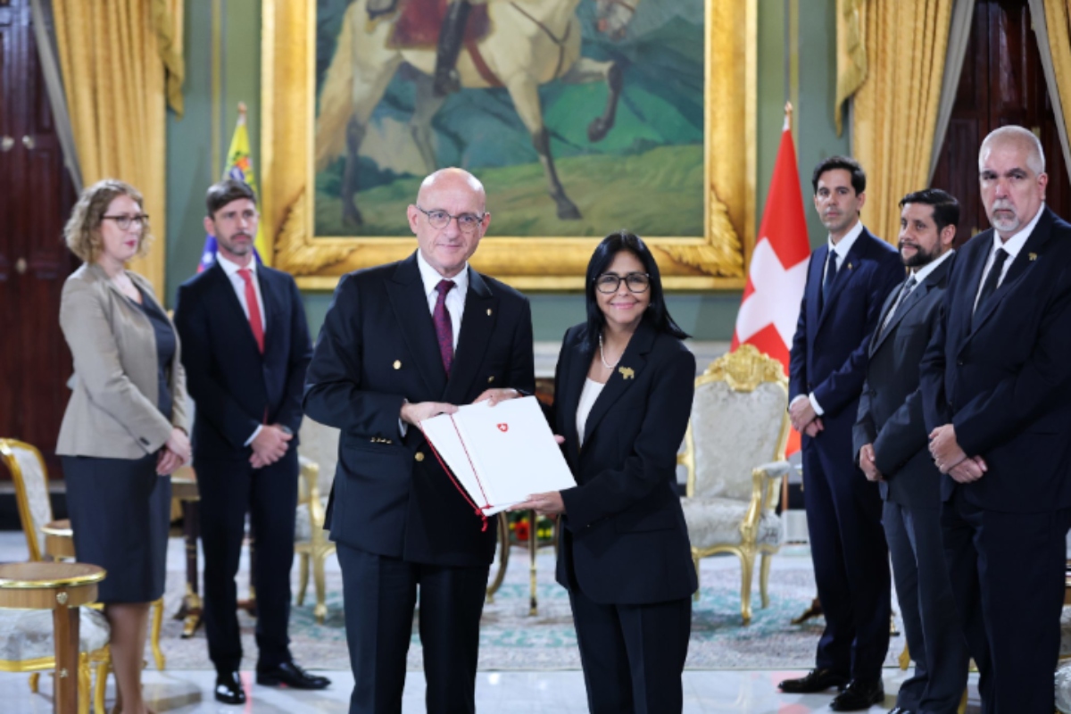 Mandataria recibe Cartas Credenciales de cuatro nuevos embajadores acreditados en el país