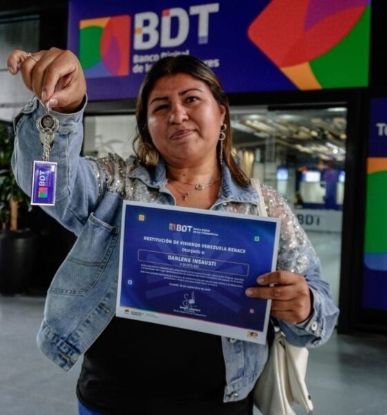 BDT entrega primeros créditos del Plan Venezuela Renace a familias afectadas por el terremoto