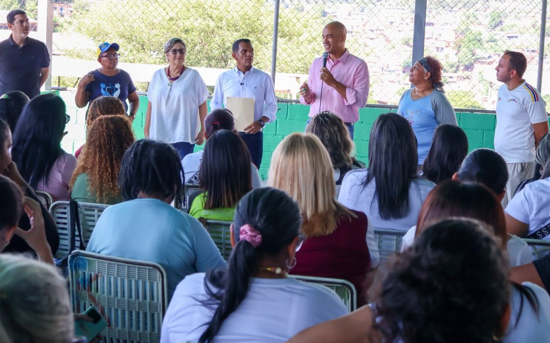 Ministerio de Educación rehabilita plantel en Guarenas tras sismos de junio